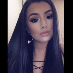 Meet your Posher, Jenesis